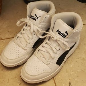 Solid white puma rebound